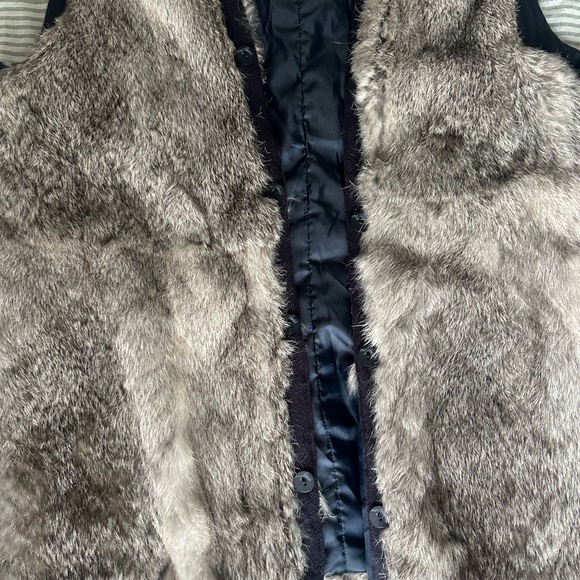 Faux Fur Vest in Taupe Gray - Picture 4 of 6